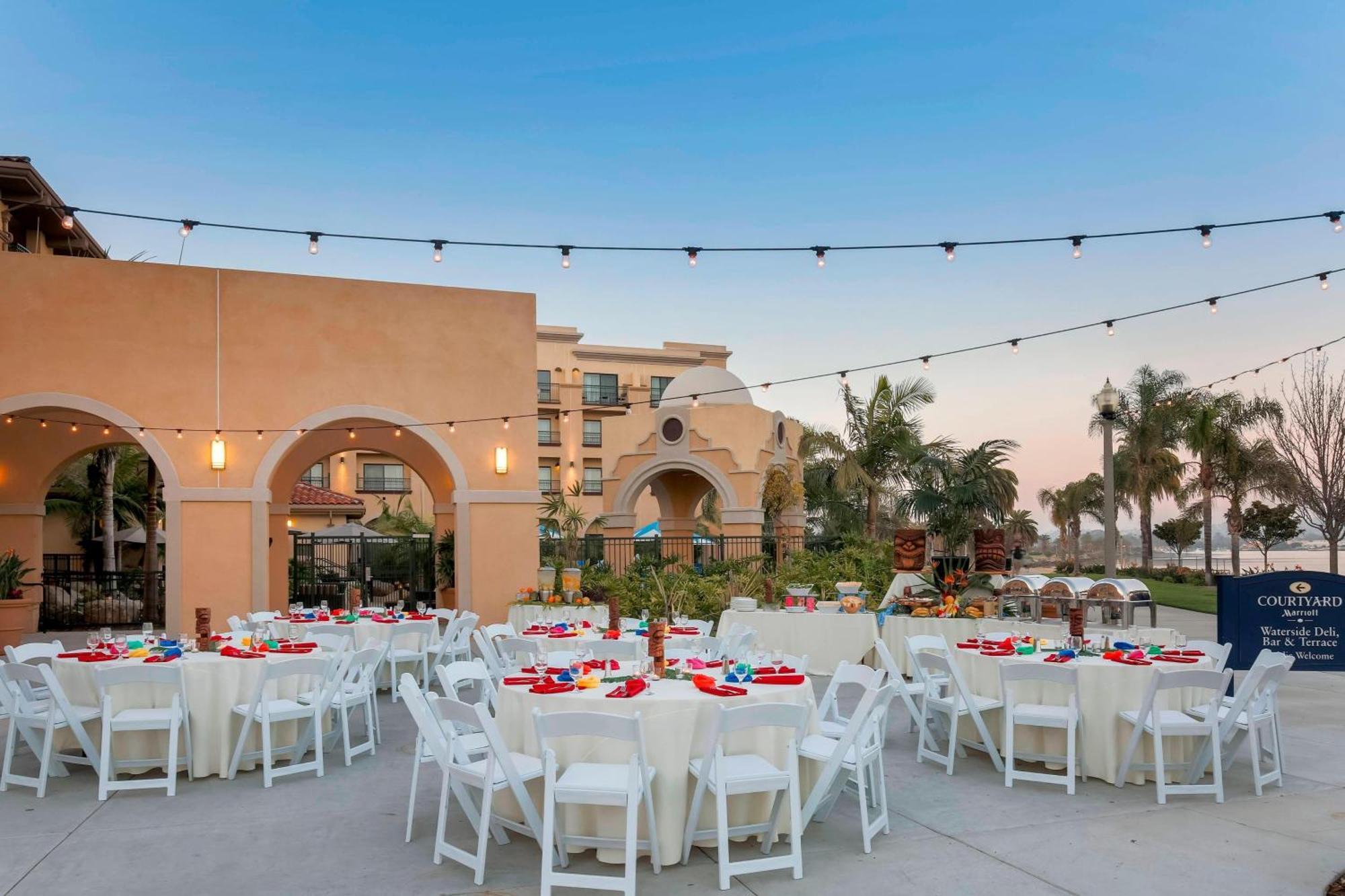 Courtyard San Diego Airport/Liberty Station Exterior foto