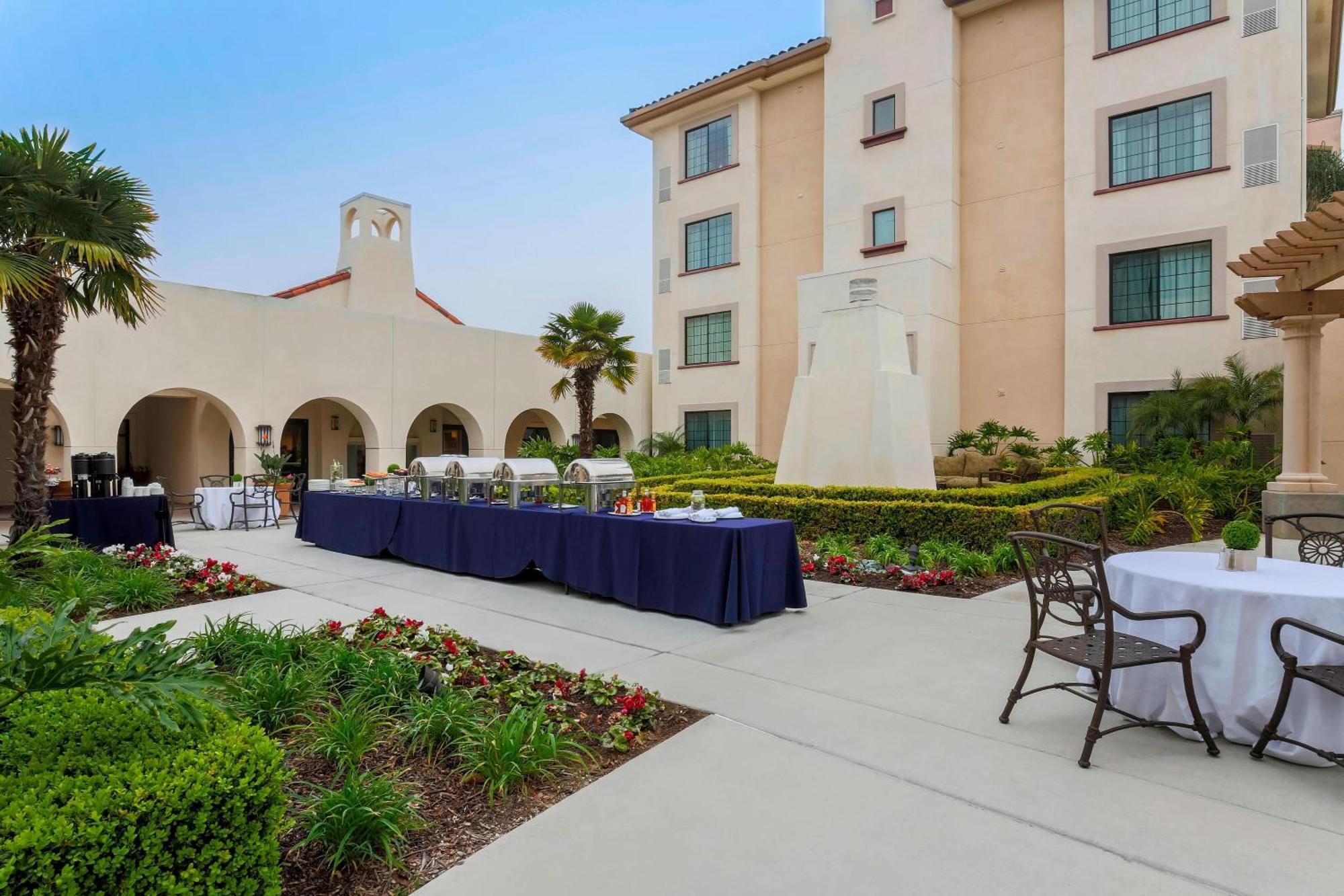 Courtyard San Diego Airport/Liberty Station Exterior foto